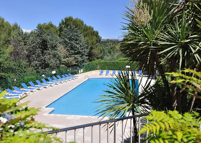 Inter-hotel Les Agapanthes De L'esterel Apartmanhotel
