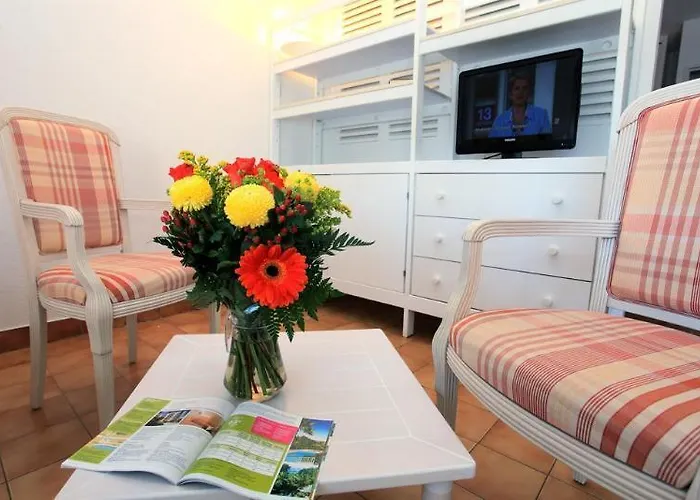 Inter-hotel Les Agapanthes De L'esterel Apartmanhotel 3*