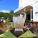 Inter-hotel Les Agapanthes De L'esterel 아파트호텔 3*