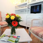 Inter-hotel Les Agapanthes De L'esterel 아파트호텔 3*