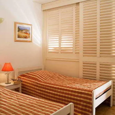 Inter-hotel Les Agapanthes De L'esterel Apart Otel Cannes