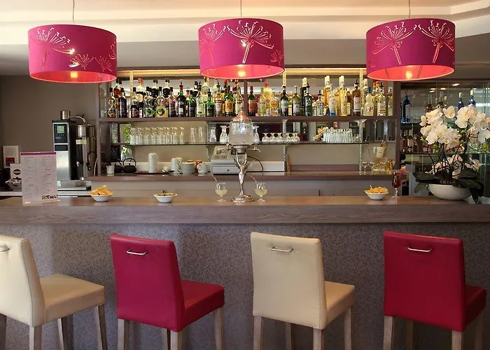 Inter-hotel Les Agapanthes De L'esterel מלון דירות 3*